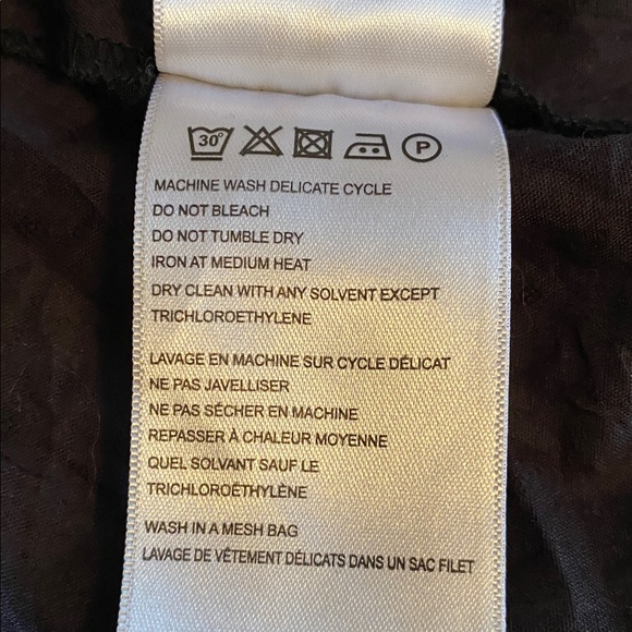 Farm Rio Plunging V-Neck Black Swiss Dot  Ruffled Eyelet Blouse bodysuit Size M - Picture 14 of 16